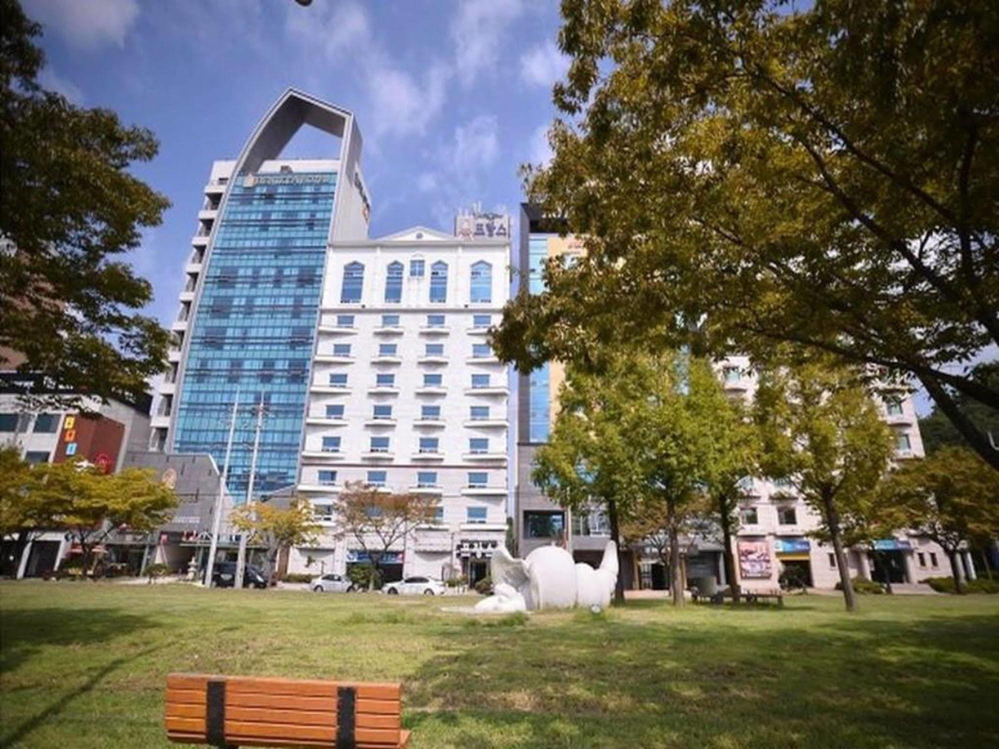 Am Ort Hotel ยอซู ภายนอก รูปภาพ