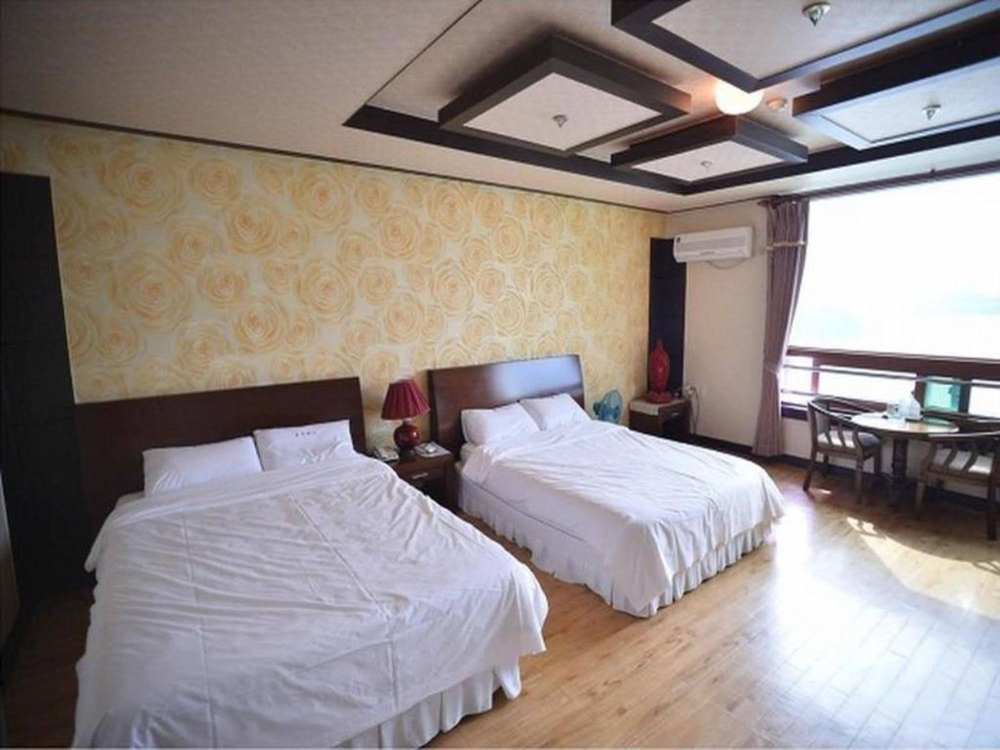Am Ort Hotel ยอซู ภายนอก รูปภาพ