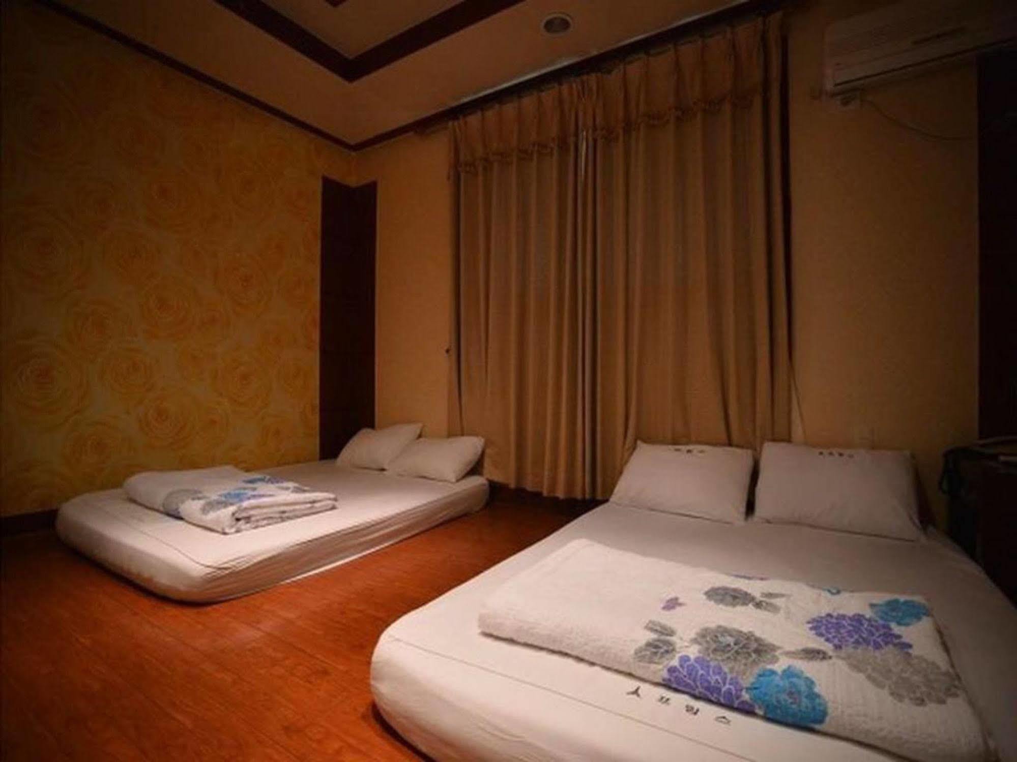 Am Ort Hotel ยอซู ภายนอก รูปภาพ